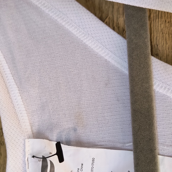 Fabletics Performance Seamless Racerback Tank - Picture 3 of 7